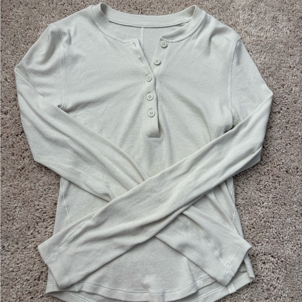Lululemon Henley Hold Tight